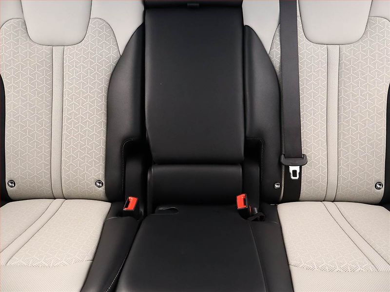Kia Sorento (2022) 2.2 CRDi - fotka 8 z 28