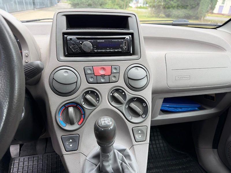 Fiat Panda 1,2i 4x4  - fotka 16 z 18