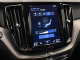 Volvo XC60 D4 AWD R-DESIGN REZERVACE - náhled 37