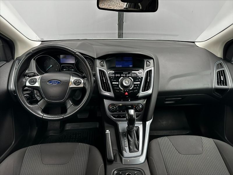 Ford Focus 2,0 TDCi 85kW AUTOMAT - fotka 16 z 39