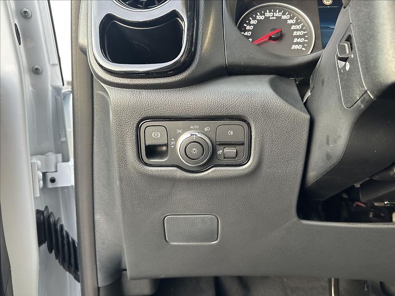 Mercedes-Benz Vito (2025) 2,0 119 CDI Tourer Select L 4x - fotka 16 z 22