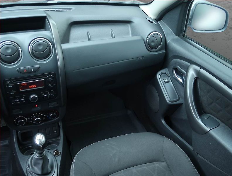Dacia Duster (2015) 1.5 dCi - fotka 8 z 15