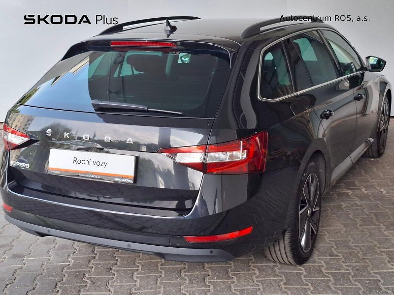 Škoda Superb (2024) COMBI GRT AMB TD 110/2.0 7DG - fotka 2 z 35