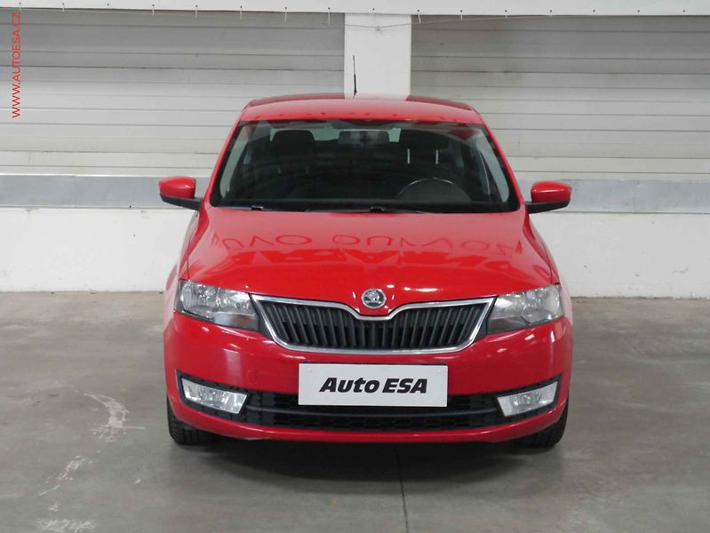 Škoda Rapid (2013) 1.6 TDI, 1.maj,ČR, Park. - fotka 2 z 14