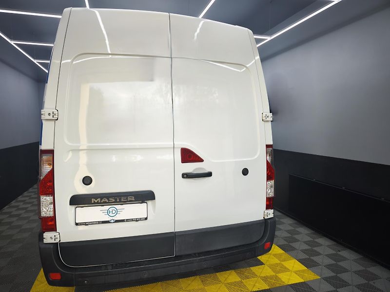 Renault Master (2019) 2.3, L3H2, klima, kamera - fotka 15 z 28