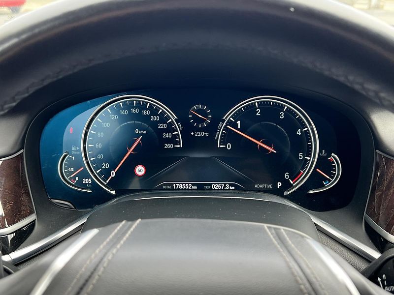 BMW Řada 7 (2017) 750d xDrive Laser Full  - fotka 13 z 39