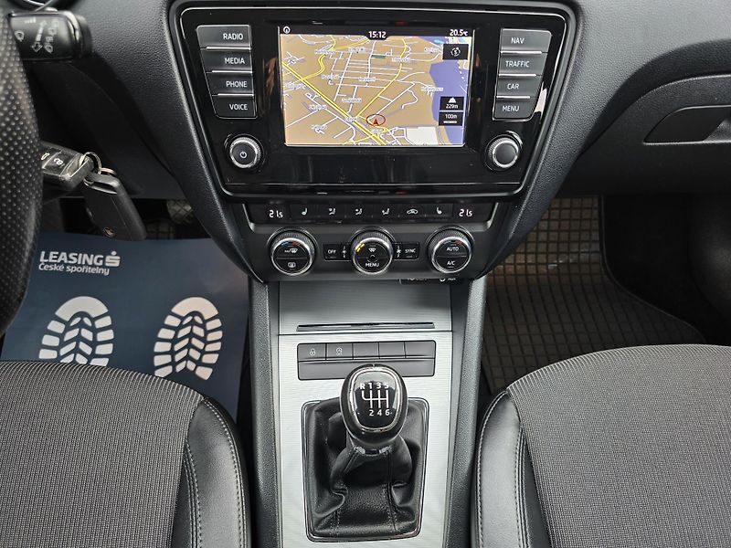 Škoda Octavia 1.4TSI 110KW Bi XENON NAVI 1Ma - fotka 22 z 30