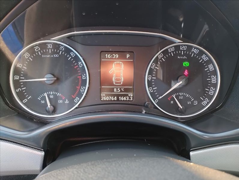 Škoda Octavia 1,9 TDi 77KW DSG - fotka 11 z 18