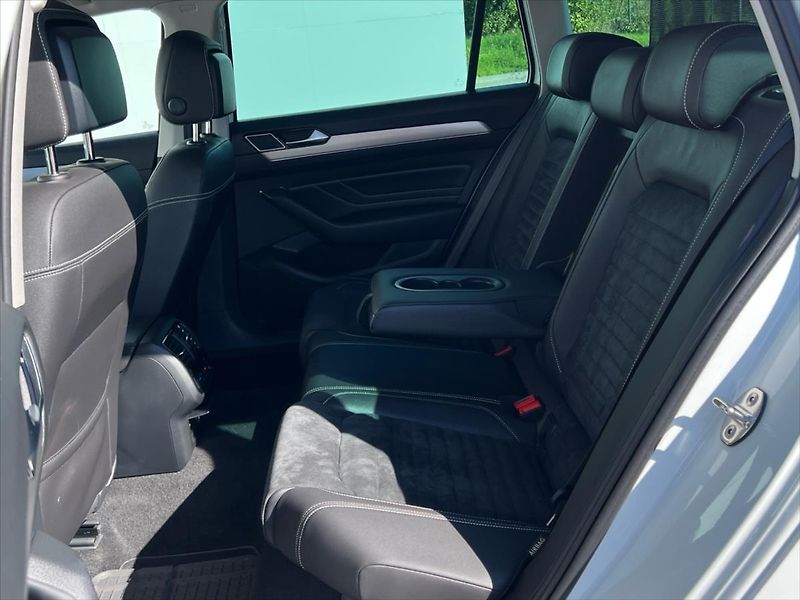 Volkswagen Passat Variant 2,0 TDi 140kW 7DSG 4Motion  B8 - fotka 13 z 25