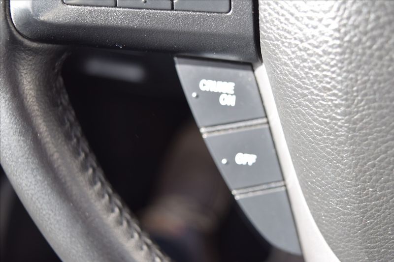 Mazda CX-7 2,2 CD 127KW VÝHŘEV KLIMA ALU - fotka 32 z 45