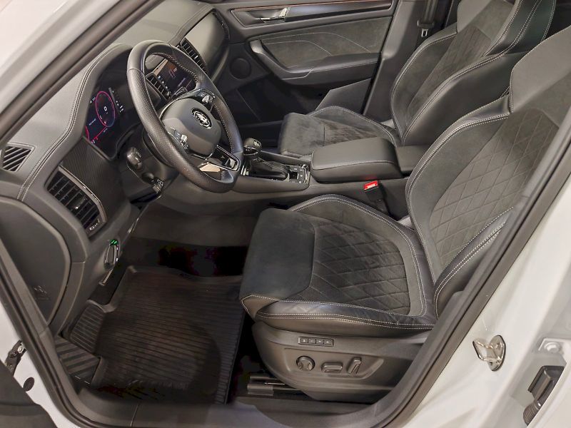 Škoda Kodiaq (2023) 2.0 TSI 140 kW DSG 4x4 Sportli - fotka 21 z 31
