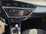 Toyota Auris 1,6 97 KW Automat kamera navi - náhled 19