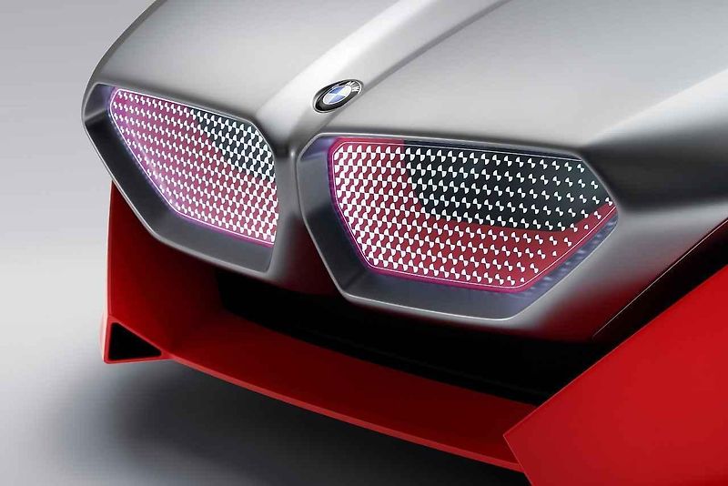 Příklady tvarů ledvinek vozů BMW