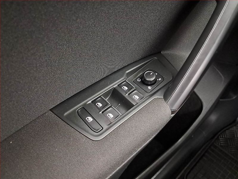 Volkswagen Tiguan (2016) 2.0 TDI, 4X4, Automat - fotka 21 z 22