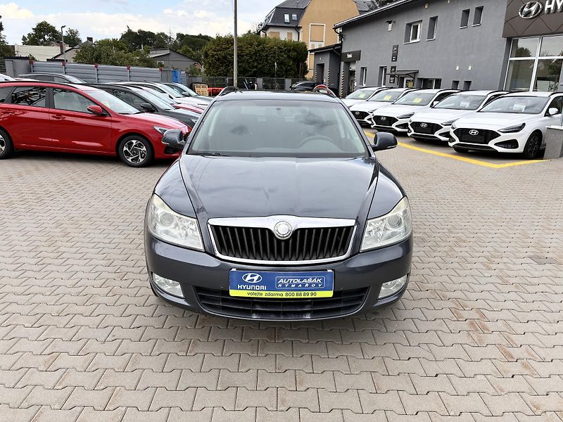 Škoda Octavia Kombi 1.8TSi 118kW 4x4 TAŽNÉ   - fotka 2 z 14