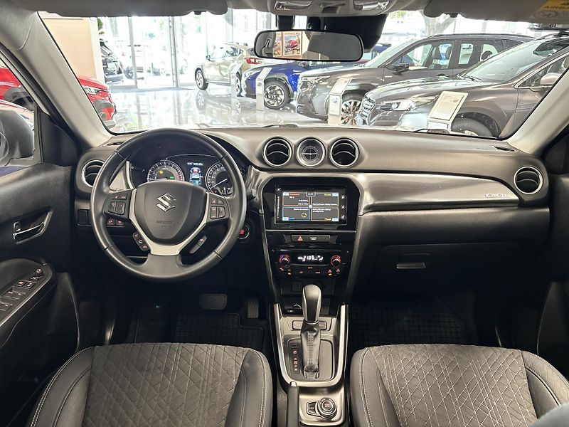 Suzuki Vitara 1.4 Elegance Panorama 4x4 6AT - fotka 40 z 48