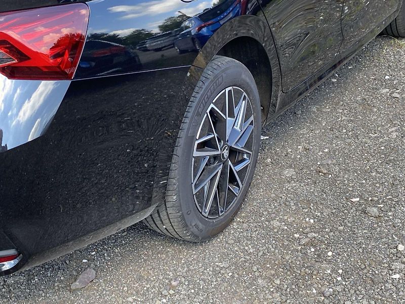 Škoda Octavia (2025) 1.5 TSI Selection - fotka 29 z 35