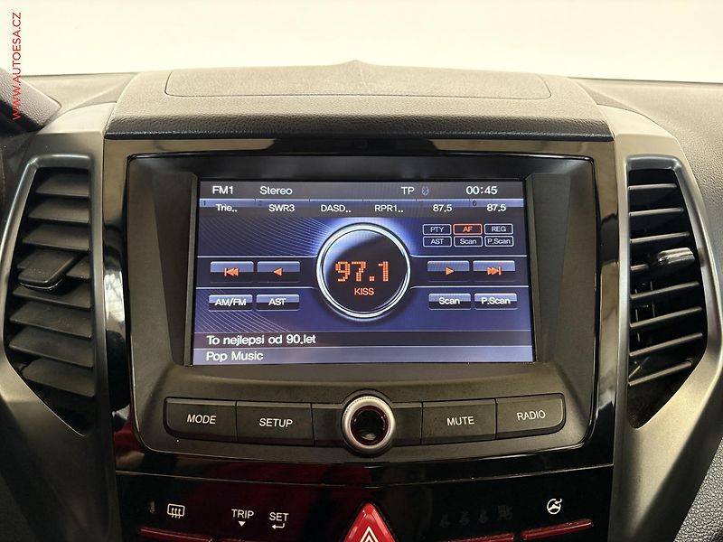 SsangYong XLV (2016) 1.6 D 4WD, AT, +ALU - fotka 11 z 16