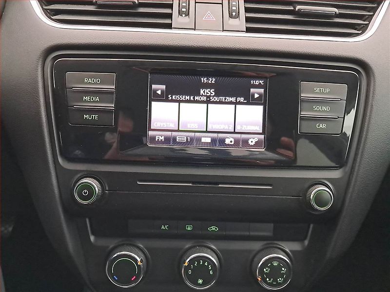 Škoda Octavia (2014) Ambition 1.6 TDI - fotka 12 z 15
