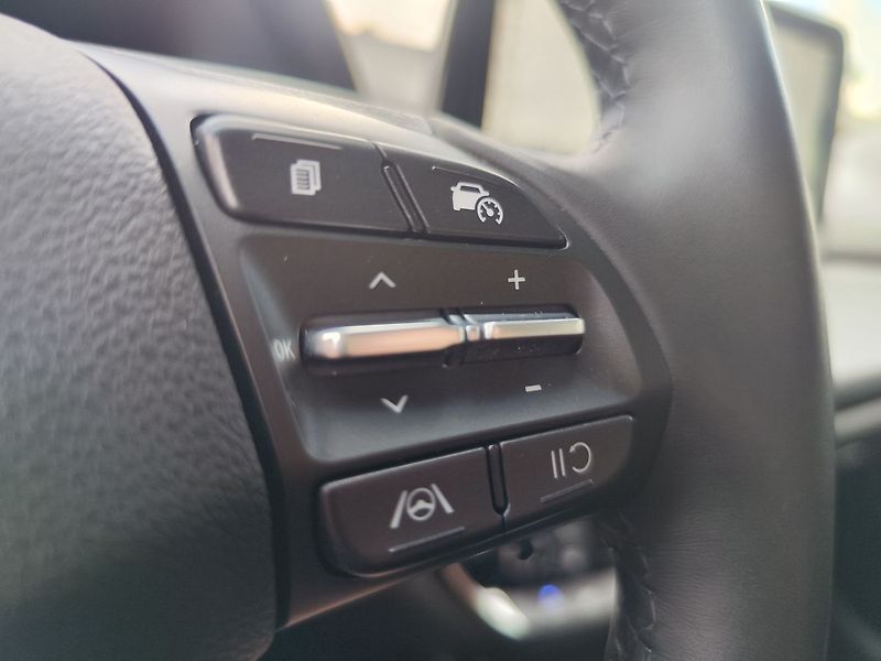 Hyundai i30 1.0 T-GDI/74kW Style DCT - fotka 31 z 37