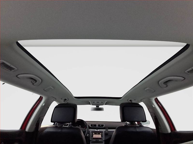 Volkswagen Passat (2014) 2.0 TDI, Navi, Xenony - fotka 23 z 23
