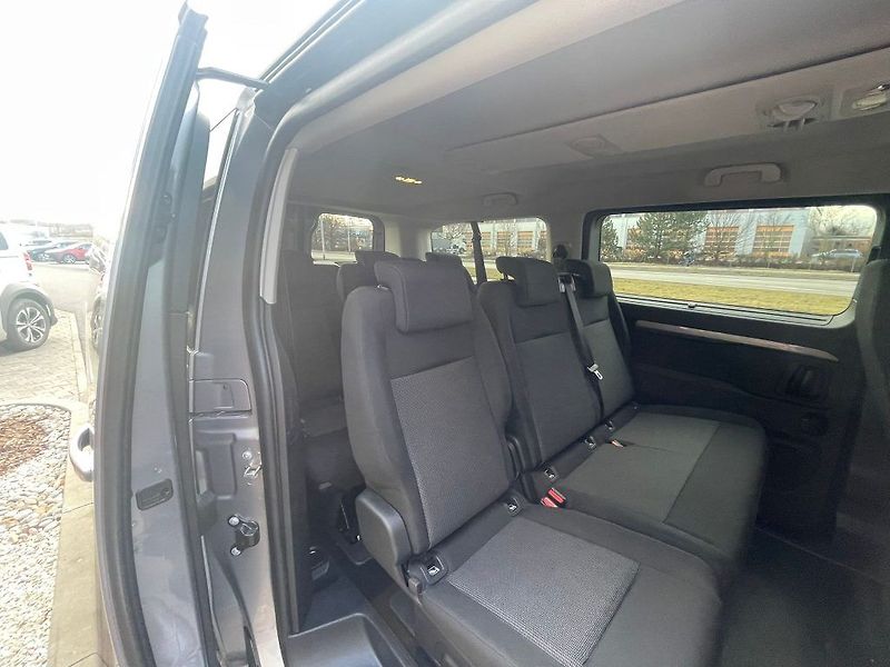 Toyota ProAce Verso 2.0D 177HP A/T Business 9 Comf - fotka 31 z 31
