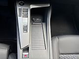 Peugeot 408 (2026) ALLURE Hybrid 145 NOVINKA - náhled 17