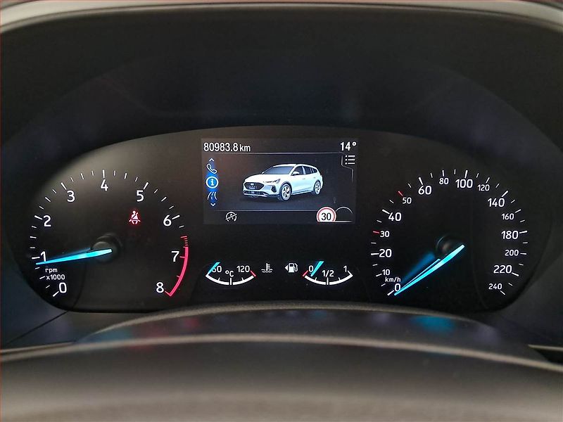 Ford Focus (2022) 1.0 MHEV, ČR,1.maj, Serv.kniha - fotka 11 z 20