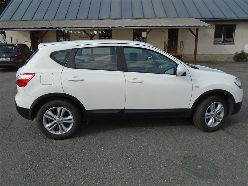Nissan Qashqai 1,6   1.6.LPG - fotka 5 z 26