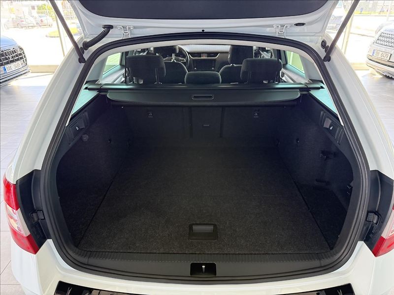 Škoda Octavia 2,0   TDI 110kW,DSG,SOLEIL,1.M - fotka 26 z 28