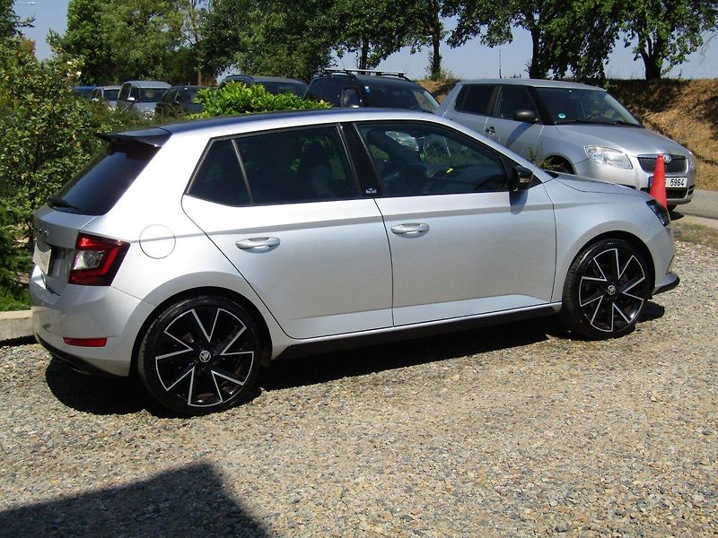 Škoda Fabia (2020) 1.0TSI 81kW MONTE CARLO - fotka 11 z 39