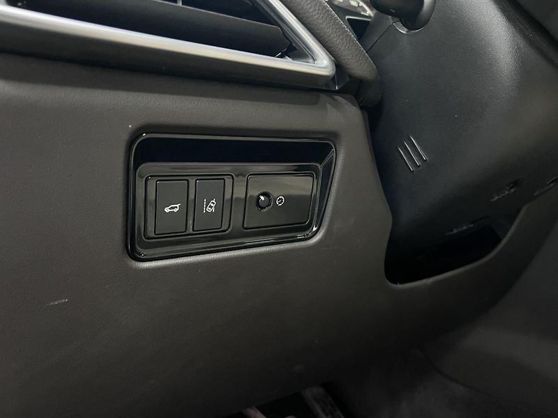 Jaguar F-Pace 2.0 D, Automat, 4x4, Na Opravu - fotka 10 z 24