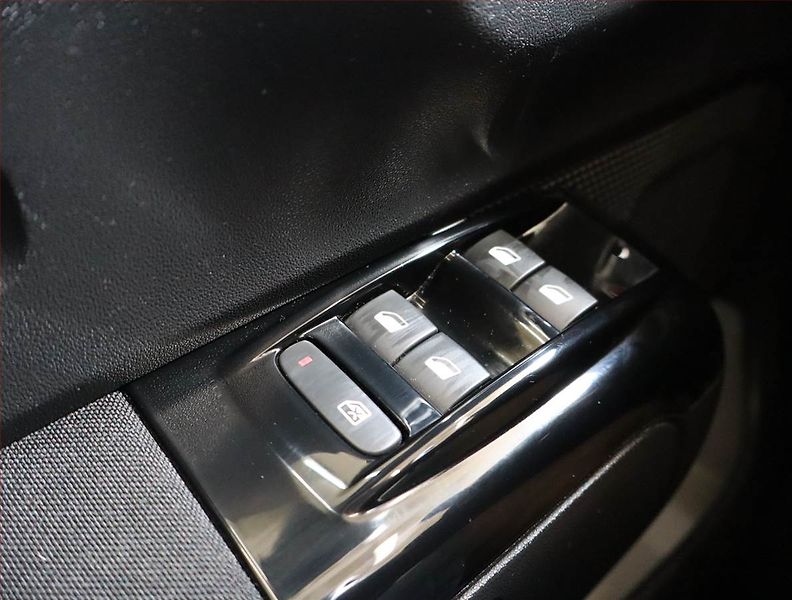 Citroën C3 (2017) 1.2 PureTech, Tempomat - fotka 17 z 19