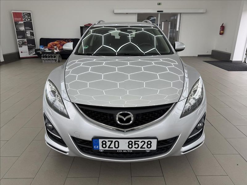 Mazda 6 2,0 i, klimatizace, tažné zař. - fotka 2 z 27