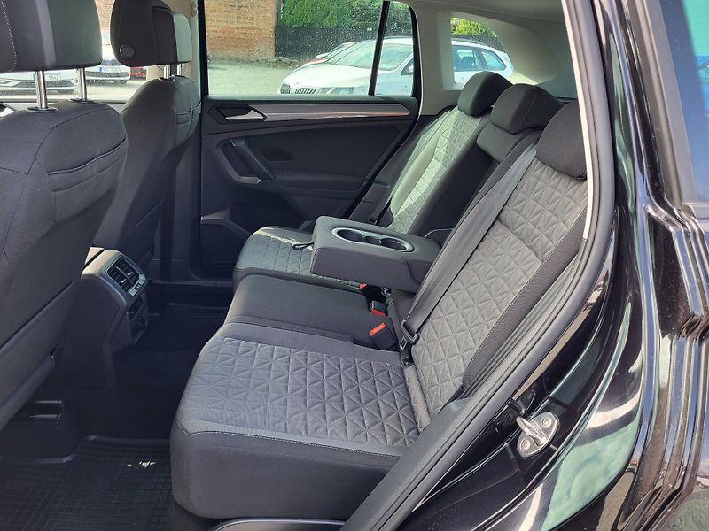 Volkswagen Tiguan 2.0 TDi 90kW LIFE - fotka 9 z 44