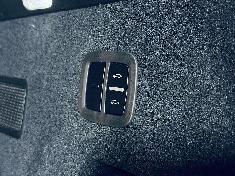 Porsche Cayenne (2025) VZDUCH SPORTDESIGN BOSE CHRONO - fotka 39 z 40