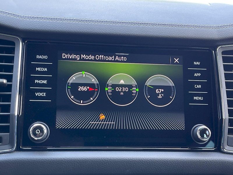 Škoda Kodiaq (2022) 2.0 TDI 110 kW 4x4 DSG Style P - fotka 17 z 34