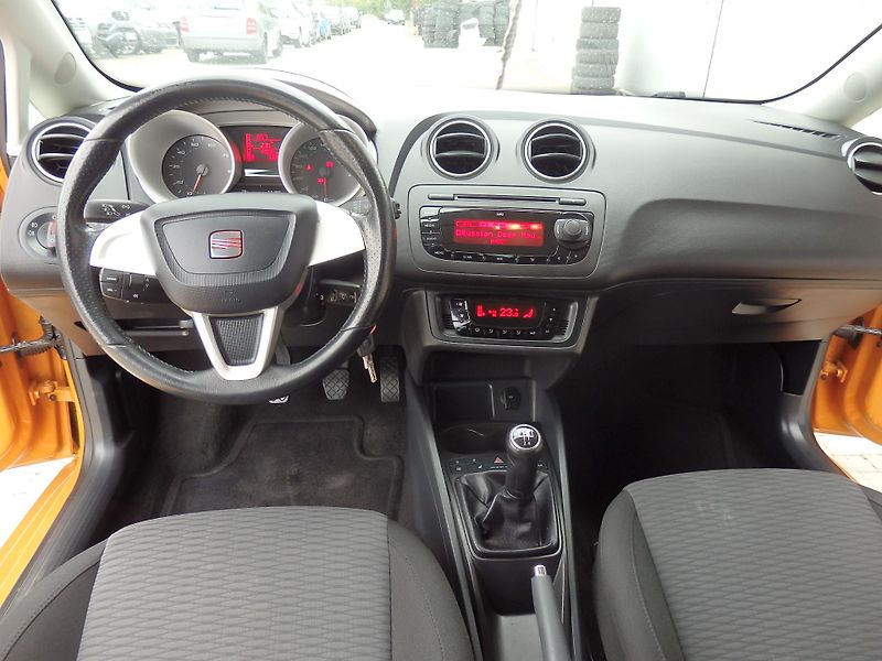 Seat Ibiza 1.2 TSI 77 kW ZÁLOHOVÁNO - fotka 12 z 16
