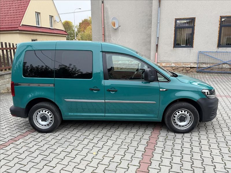Volkswagen Caddy 2,0 TDI 5míst NAVIGACE - fotka 2 z 23