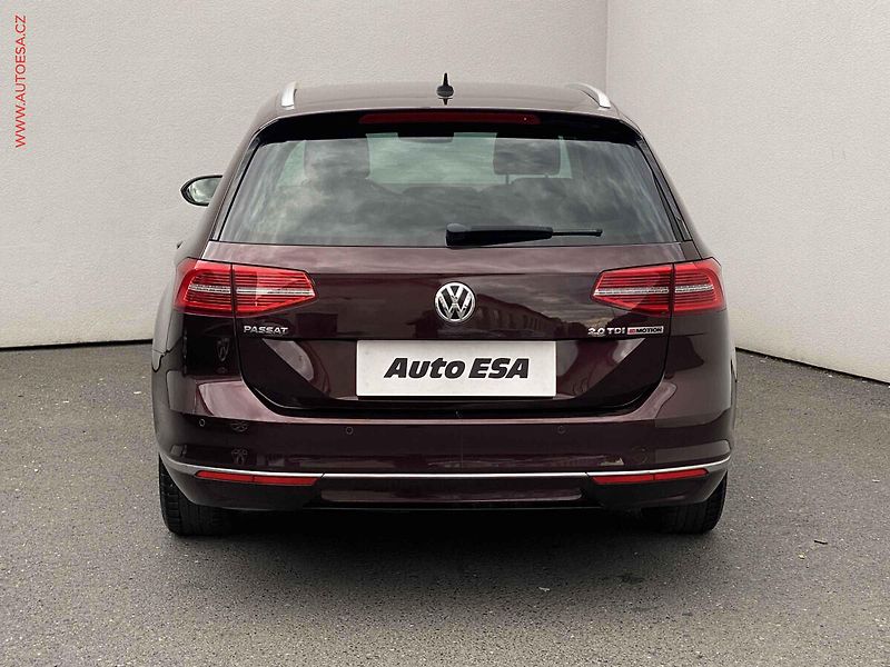 Volkswagen Passat (2016) 2.0 TDi 4x4, Highline, LED - fotka 5 z 17