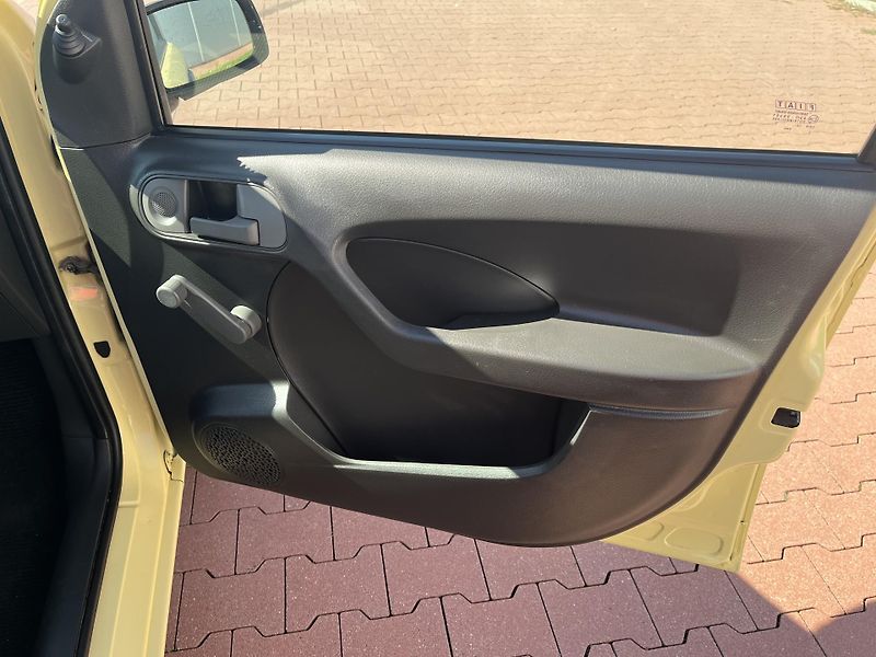 Fiat Panda 1.1 Active - fotka 16 z 26