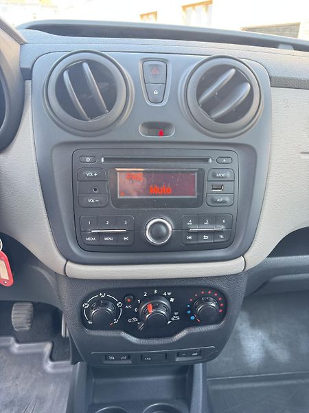 Dacia Dokker 1.6i Klima, tažné - fotka 16 z 24