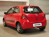 Toyota Yaris (2007) 1.0i, ČR, Klima - náhled 3