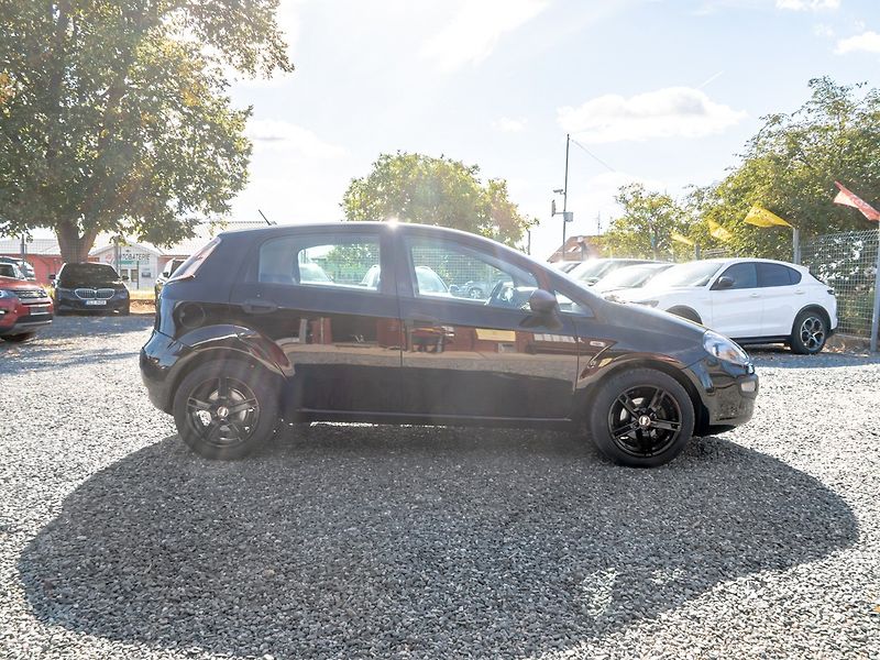 Fiat Punto Evo (2011) 1.4i 55KW – PO VELKÉ SERVISU - fotka 4 z 39