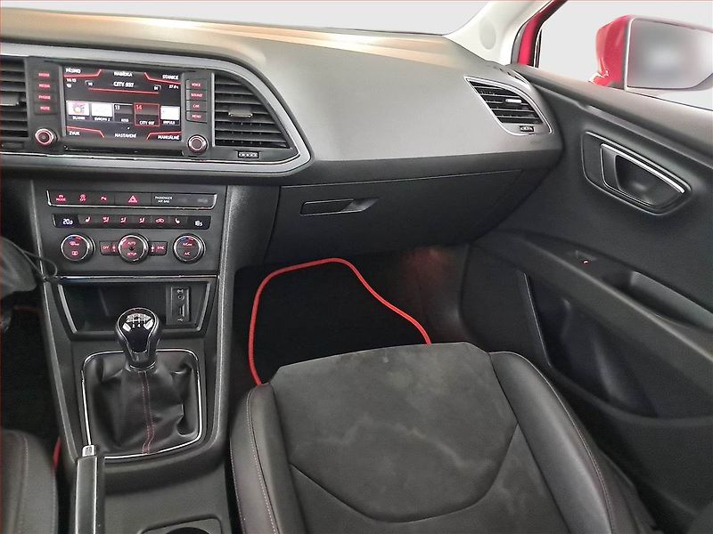 Seat Leon (2016) 1.8 TSI, Kůže, Tempomat - fotka 8 z 20