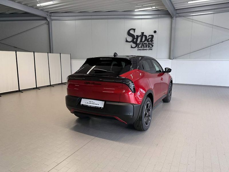 Alfa Romeo Junior (2025) Speciale Elettrica 54 kWh - fotka 4 z 26