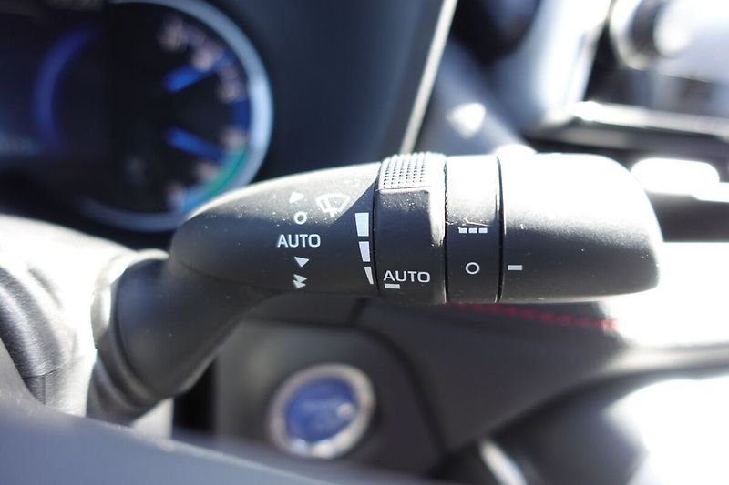 Toyota RAV4 2,5 PHEV Plug-in Selection VIP - fotka 31 z 38