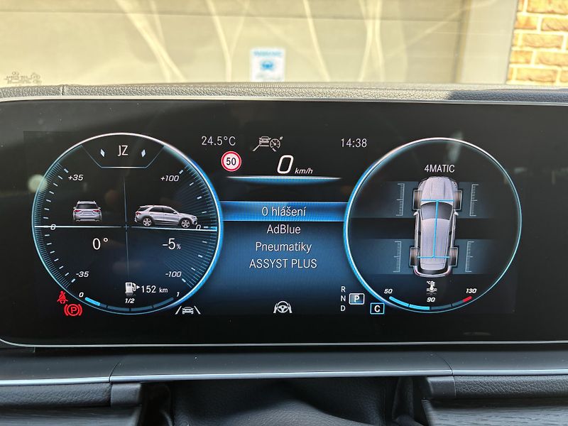 Mercedes-Benz GLE (2023) 400d 4MATIC 9GTRONIC AMG Paket - fotka 134 z 166