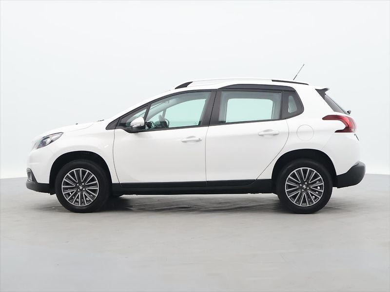 Peugeot 2008 1.2 PT 82k Active Pack 1.Maj - fotka 4 z 26