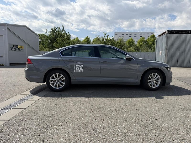 Volkswagen Passat (2022) 1.5 TSI, 110KW, DSG, ACC - fotka 4 z 17